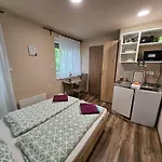 Aparthotel Baberkak Vendeghaz 3*