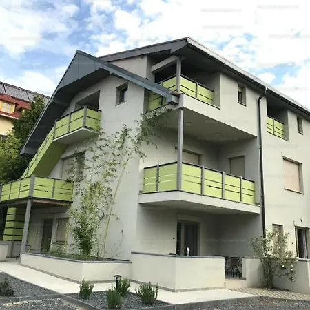 Baberkak Vendeghaz Aparthotel Balatonfured
